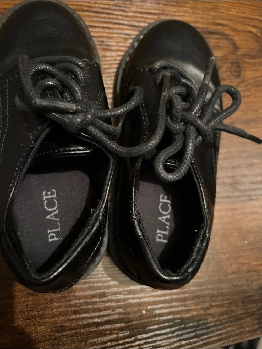 Children’s place size 9 boys dress shoes